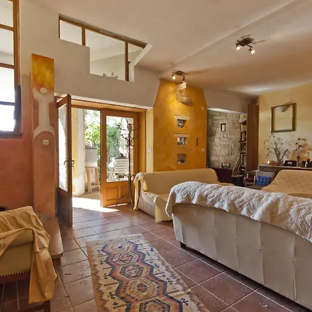 Apartment Burle *