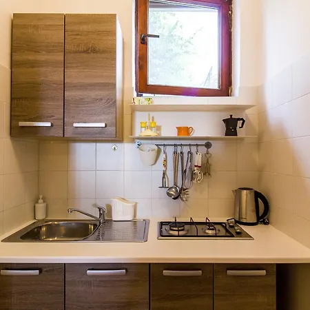 Burle Apartment *